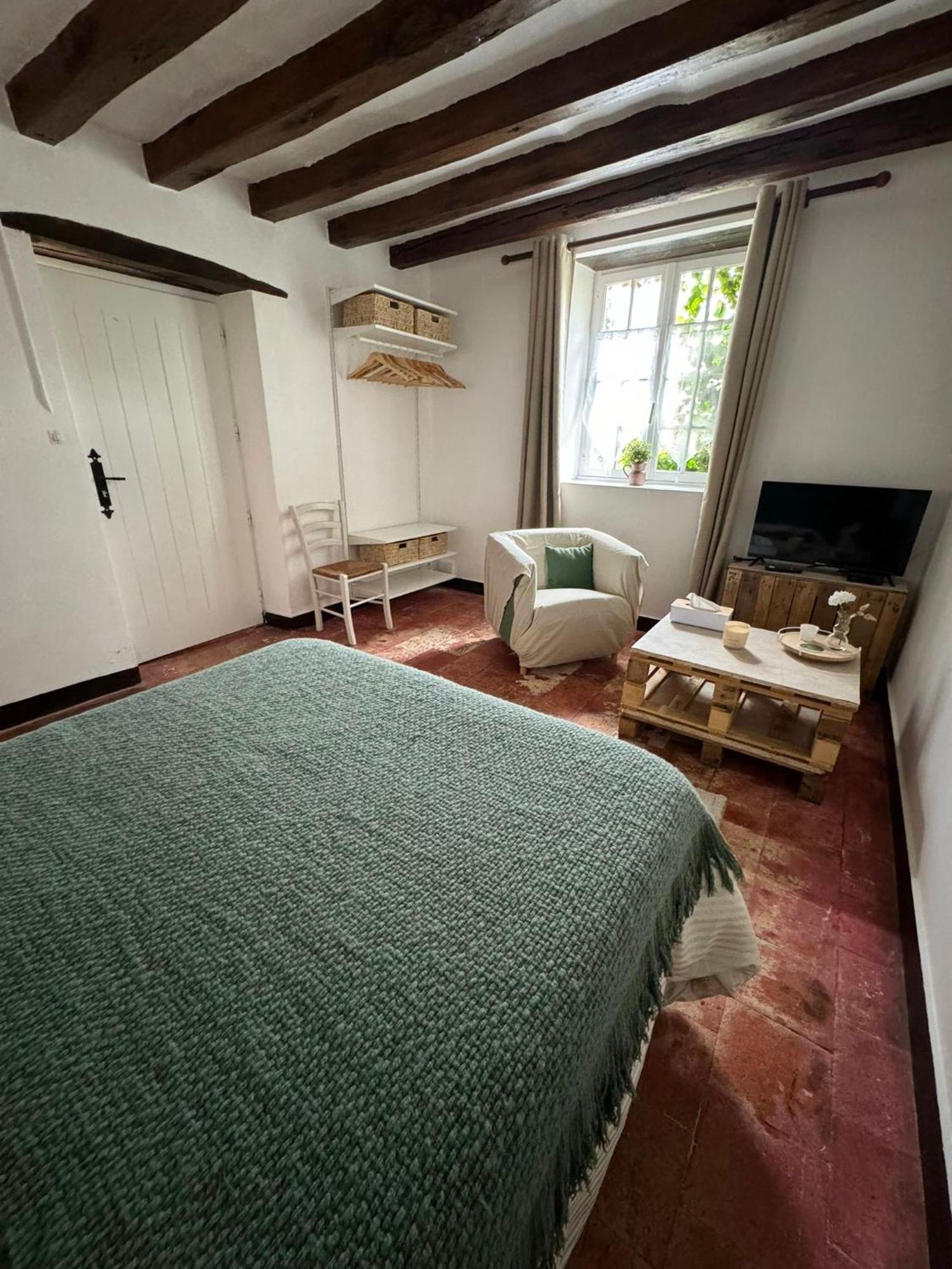 Bed and Breakfast Domaine Beausejour Panzoult Екстер'єр фото